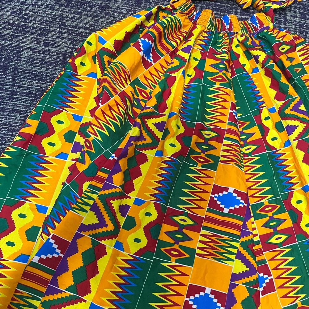 Colorful Geometric Patterned Skirt - Picture 2 of 8